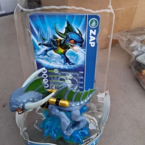 Mixed toys, picture frames, mirrors - Image 7