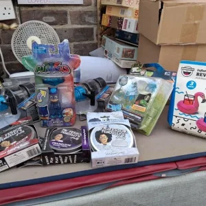 Mixed toys, picture frames, mirrors