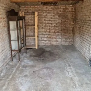 Lock up garage