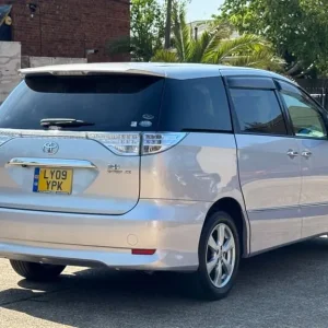 2009 Toyota Estima Hybrid 2.4L, 7-seater, UK import - Image 4