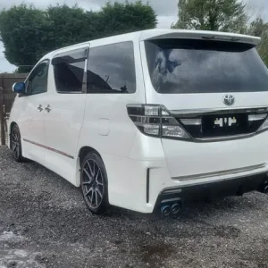 Toyota vellfire GS 2.4 auto 7 seats japanese import only 39k miles 2014