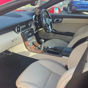 2013 Mercedes-Benz SLK 1.8 SLK200 Euro 5 2dr Convertible - Image 2