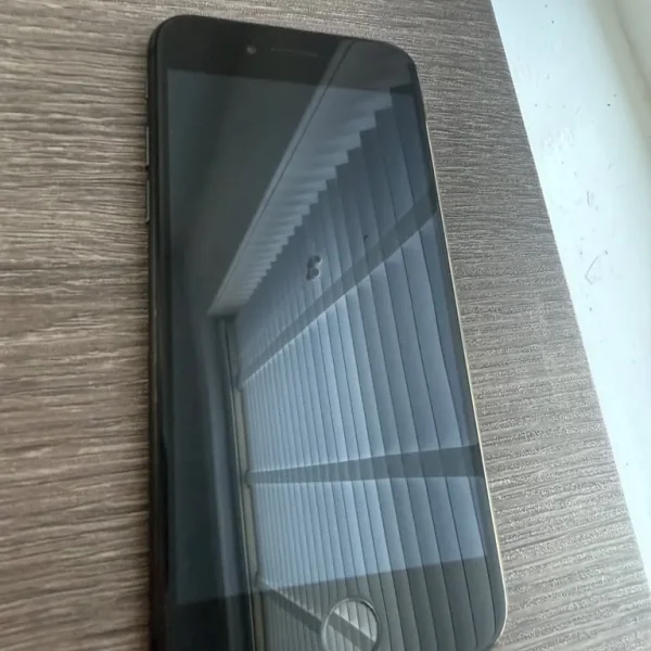 iPhone 8 64gb unlocked black