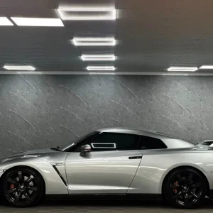 2010 NISSAN GT-R 3.8 Premium STAGE 2 600 MASSIVE HISTORY ONE OF THE BEST AROUND - Image 8