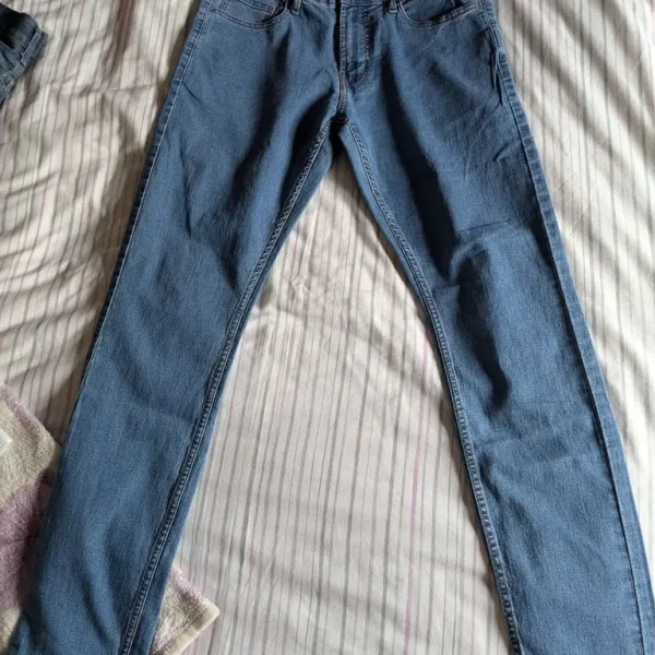 32" Waist Men's Jeans