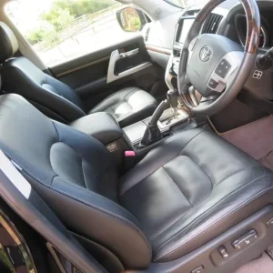 Toyota Land Cruiser Amazon ZX 4.6L V8 Petrol – 2014 – 22k Miles – 1 Owner – Japan Import - Image 3