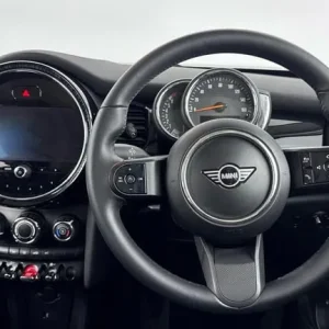 2022 MINI ONE 1.5 Petrol Manual 5-door - Image 5