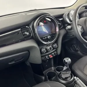 2022 MINI ONE 1.5 Petrol Manual 5-door - Image 7