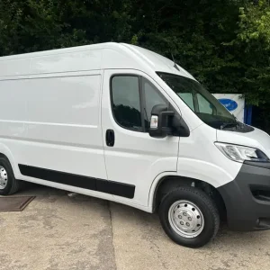 2023 Vauxhall Movano 2.2 Turbo D 140ps White Panel Van Manual - Image 3