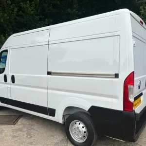2023 Vauxhall Movano 2.2 Turbo D 140ps White Panel Van Manual - Image 4