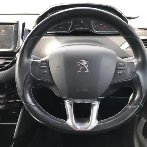 2018 Peugeot 2008 1.2 PureTech 110 Allure 5-door Hatchback - Image 5