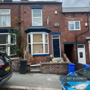 4 bedroom house in Hunter Hill Road (4 bed)