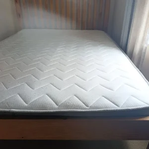 Double bed with solid brown wood frame - Image 3