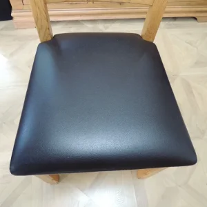 Solid Oak Extending Dining Table with 4 Chairs and Black Pads - Image 5