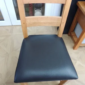 Solid Oak Extending Dining Table with 4 Chairs and Black Pads - Image 7