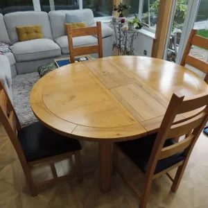 Solid Oak Extending Dining Table with 4 Chairs and Black Pads