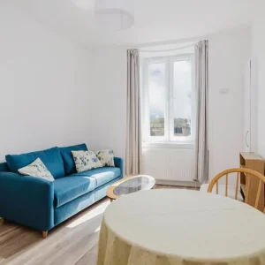 1-bedroom flat with modern furnishings, second floor, in Turriff, Aberdeenshire - Image 2