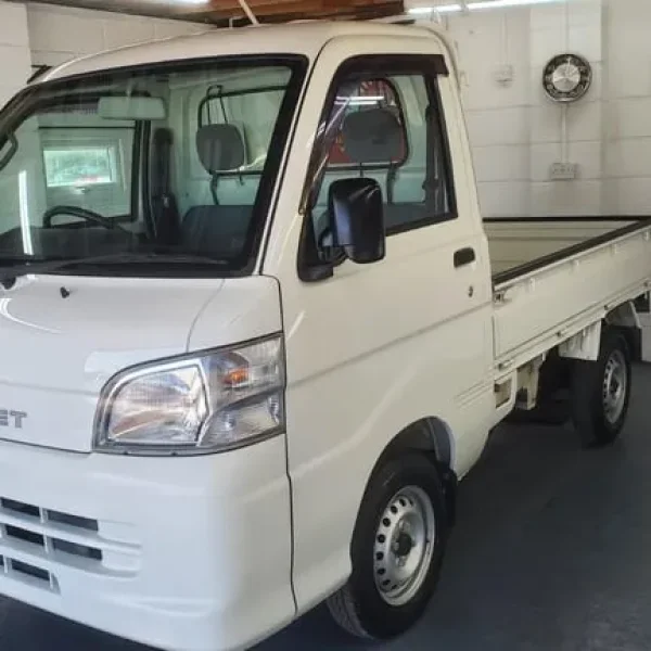 Daihatsu Hi-Jet Mini Pickup 650cc 4WD Japanese Import 2009 22k miles