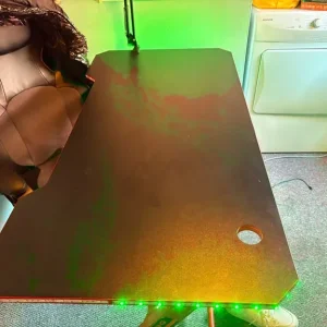 Gaming desk with RGB lights - Image 3