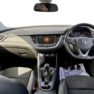 2020 Vauxhall Grandland X Turbo SRi Nav SUV Petrol Manual - Image 8