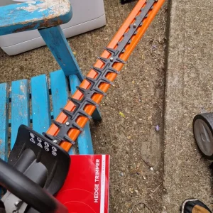 Parker 2 stroke 26cc hedge trimmer - Image 7