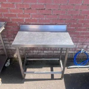 Metal food preparation benches - Image 3