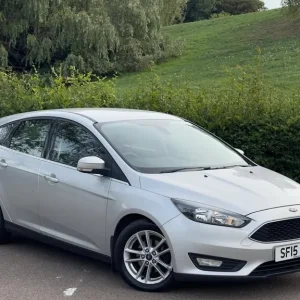 2015 Ford Focus 1.0T EcoBoost Zetec 5-door hatchback - Image 7