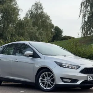 2015 Ford Focus 1.0T EcoBoost Zetec 5-door hatchback