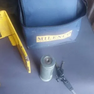Milenco security hitch lock with 3 keys