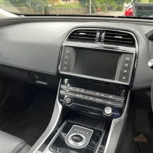 2017 Jaguar XE Saloon - Image 5