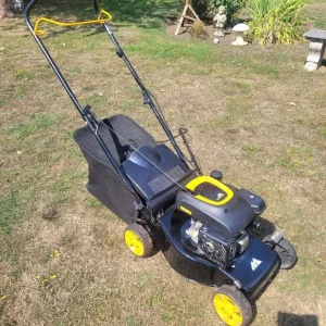 Mcculoch petrol push lawnmower - Image 4