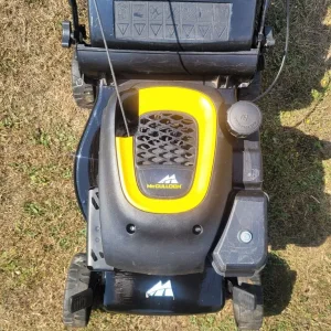 Mcculoch petrol push lawnmower - Image 5