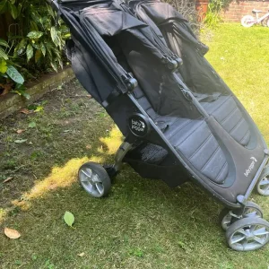 Baby Jogger Double Pram - Image 2