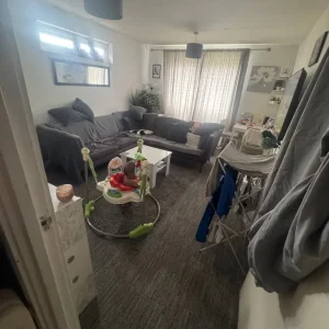 1 Bedroom Flat – Quiet, Well-Set Up, Close to Everything - Image 6