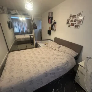 1 Bedroom Flat – Quiet, Well-Set Up, Close to Everything - Image 7