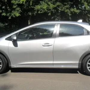 2012 Honda Civic 1.8 i-Vtec SE 5-door hatch - Image 3