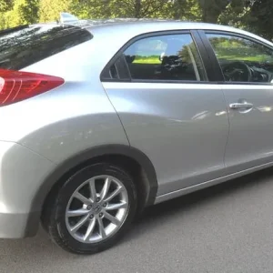 2012 Honda Civic 1.8 i-Vtec SE 5-door hatch - Image 6