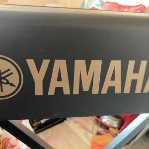 Yamaha P60 88-note weighted electric piano keyboard - Image 5