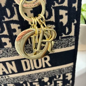 Handbag with shoulder strap - Image 2