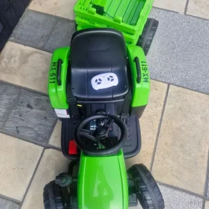 Ride on electric tractor and trailer - Image 5