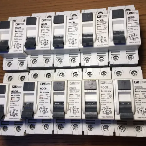 10 x Federal Electric 40A RCCB Breakers