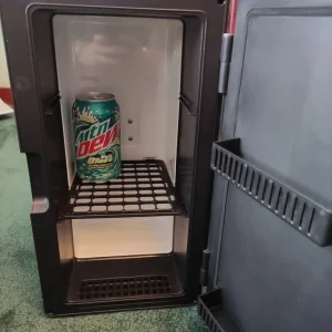 Goodmans mini fridge, like new - Image 2