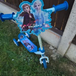 Frozen scooter