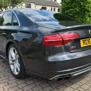 2016 Audi S8 4.0 TFSi V8 Quattro - Image 3