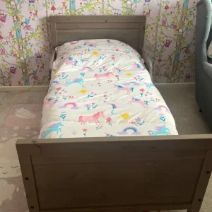 IKEA Sundvik kids bedroom set (bed, wardrobe, changing table) - Image 5