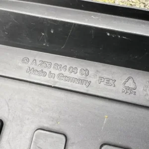 Mercedes GLC bootliner - Image 2