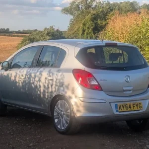 2014 Vauxhall Corsa 1.4 16V SE Hatchback - Image 5