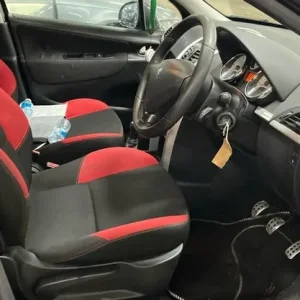 2012 Peugeot 207 1.4 VTi Sportium [95] 5dr Hatchback Petrol Manual - Image 5