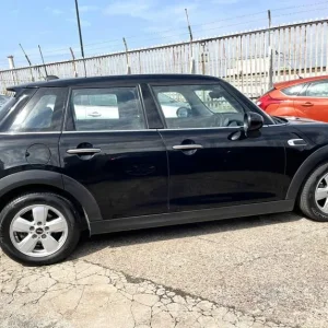 2018 MINI Cooper 1.5 Diesel 5 Door Hatchback Manual - Image 5