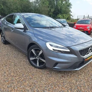 2017 Volvo V40 2.0 T2 R-Design Nav Plus Euro 6 (s/s) 5dr Hatchback